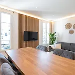 Design Near The Beaches Of Nyaraló Nizza